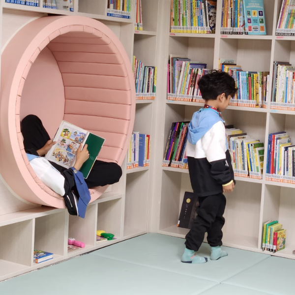 Comment organiser un coin lecture attractif pour un enfant ?