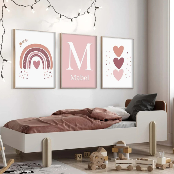 Affiches Fille Arc-en-Ciel et Initiale – Déco Chambre Bébé
