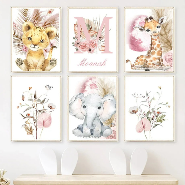 Lot de 6 affiches murales bébé, avec éléphant, lion, girafe et motifs fleuris, style aquarelle doux et poétique.