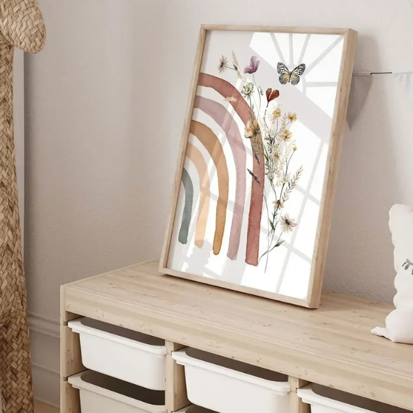 Affiche murale bohème avec arc-en-ciel pastel et fleurs séchées, idéale pour une déco naturelle et apaisante