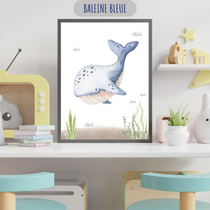 Affiche murale d’une baleine bleue en aquarelle pour une chambre d’enfant.