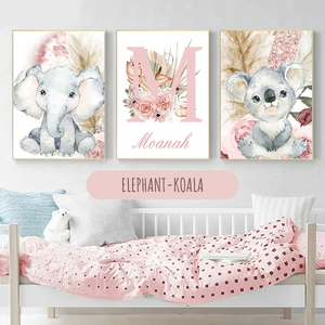 Affiche déco chambre bébé fille avec éléphant et koala en aquarelle, parfaite pour une ambiance douce et apaisante.