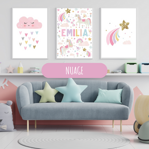 Affiches sur le thème des nuages et arc-en-ciel, parfaites pour une chambre de bébé.