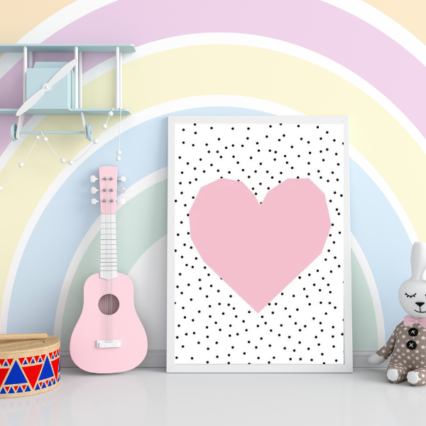 Affiche cœur rose sur fond à pois noirs, décoration murale douce et moderne.