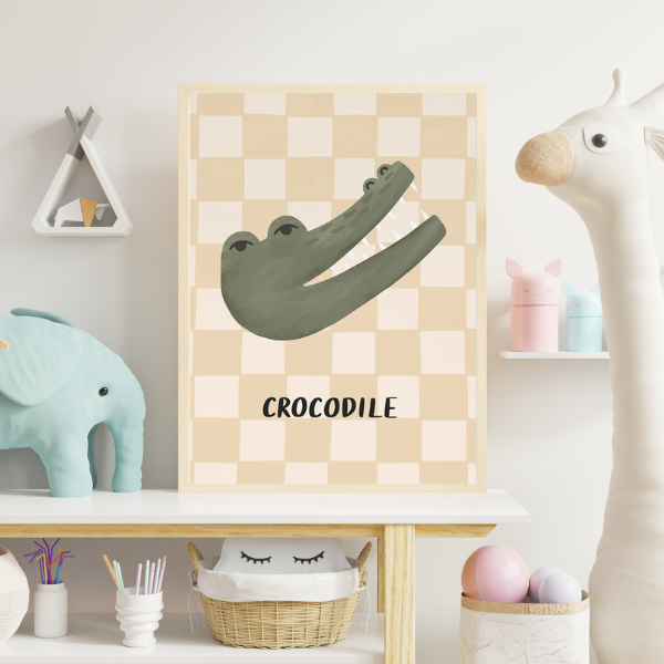 Illustration d’un crocodile sur fond à carreaux, affiche éducative pour chambre d’enfant, déco murale safari.