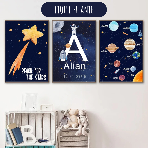 Affiche déco enfant avec fusée et étoile filante, parfaite pour une chambre bébé sur le thème de l’espace et de l’exploration interstellaire.