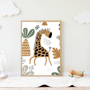 Affiche girafe dans un décor nature, parfaite pour une déco chambre enfant sur le thème safari