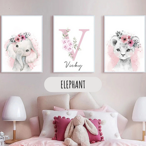 Affiche bébé éléphant aquarelle avec couronne florale rose, illustration poétique pour décoration de chambre enfant.