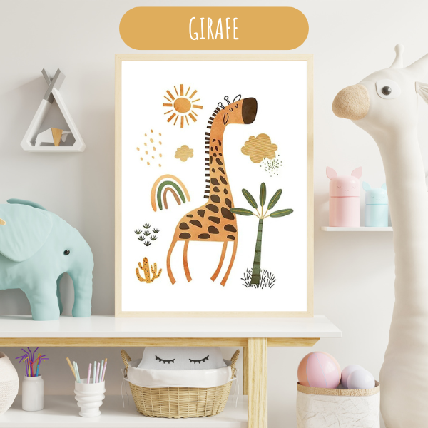Illustration d’une girafe aux tons doux et naturels pour une décoration murale safari.