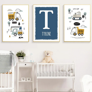 Affiche personnalisée sur le thème chantier avec le prénom, idéale pour la décoration d'une chambre d'enfant.