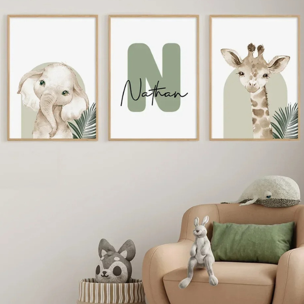 Affiche safari personnalisée vert sauge avec prénom, éléphant et girafe pour chambre bébé
