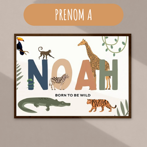 Affiche personnalisable avec le prénom, illustrée d'animaux de la savane et de la jungle.