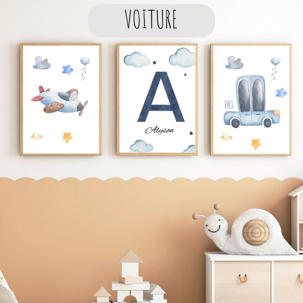 Ensemble d'affiches personnalisées avec prénom, voiture et avion en aquarelle, pour décoration de chambre d'enfant.