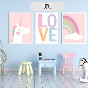 Trio d'affiches Love, licorne et arc-en-ciel, décoration murale idéale pour chambre enfant ou espace de jeu féerique.