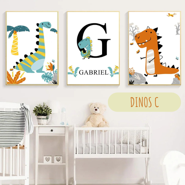 Lot de 3 affiches dinosaures personnalisables, parfait pour une déco murale originale dans une chambre d'enfant.