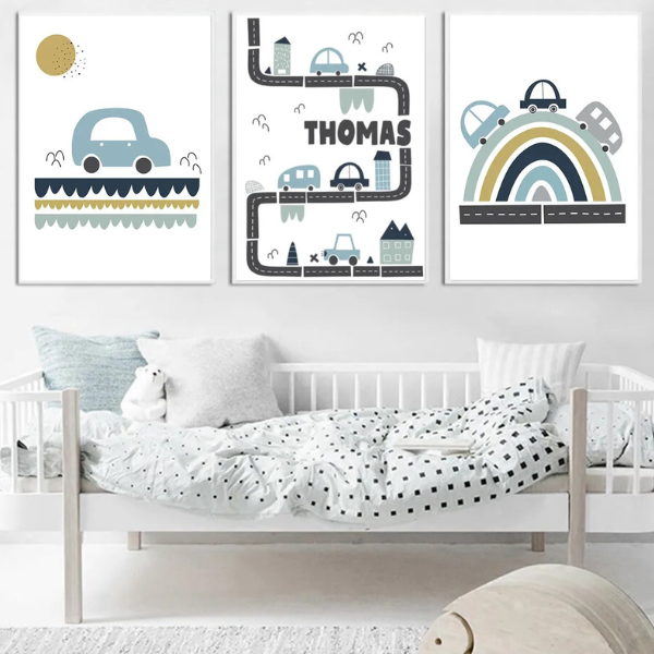 Décoration murale de chambre d’enfant avec affiches voitures et autoroute, ambiance ludique et apaisante