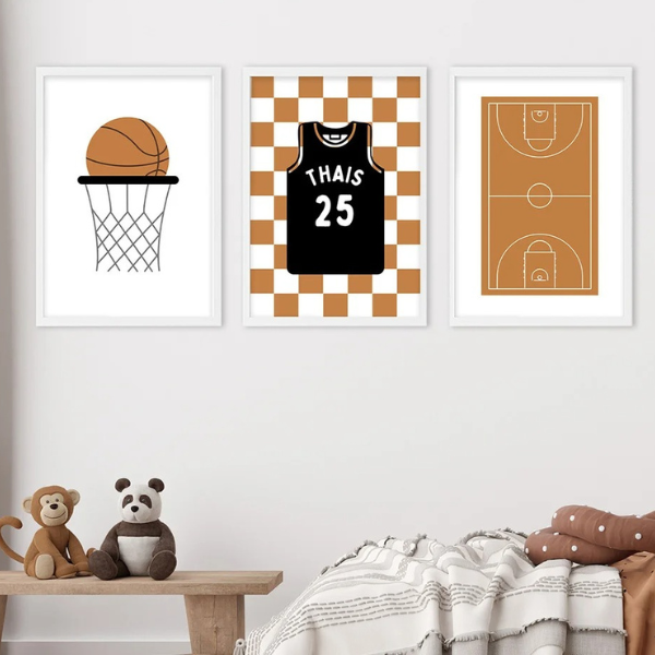 Affiche murale personnalisée sur le thème du basket pour chambre d'enfant avec ballon, maillot et terrain