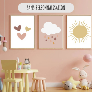Set de trois affiches murales avec soleil, nuage et cœurs pour une décoration murale minimaliste et douce.
