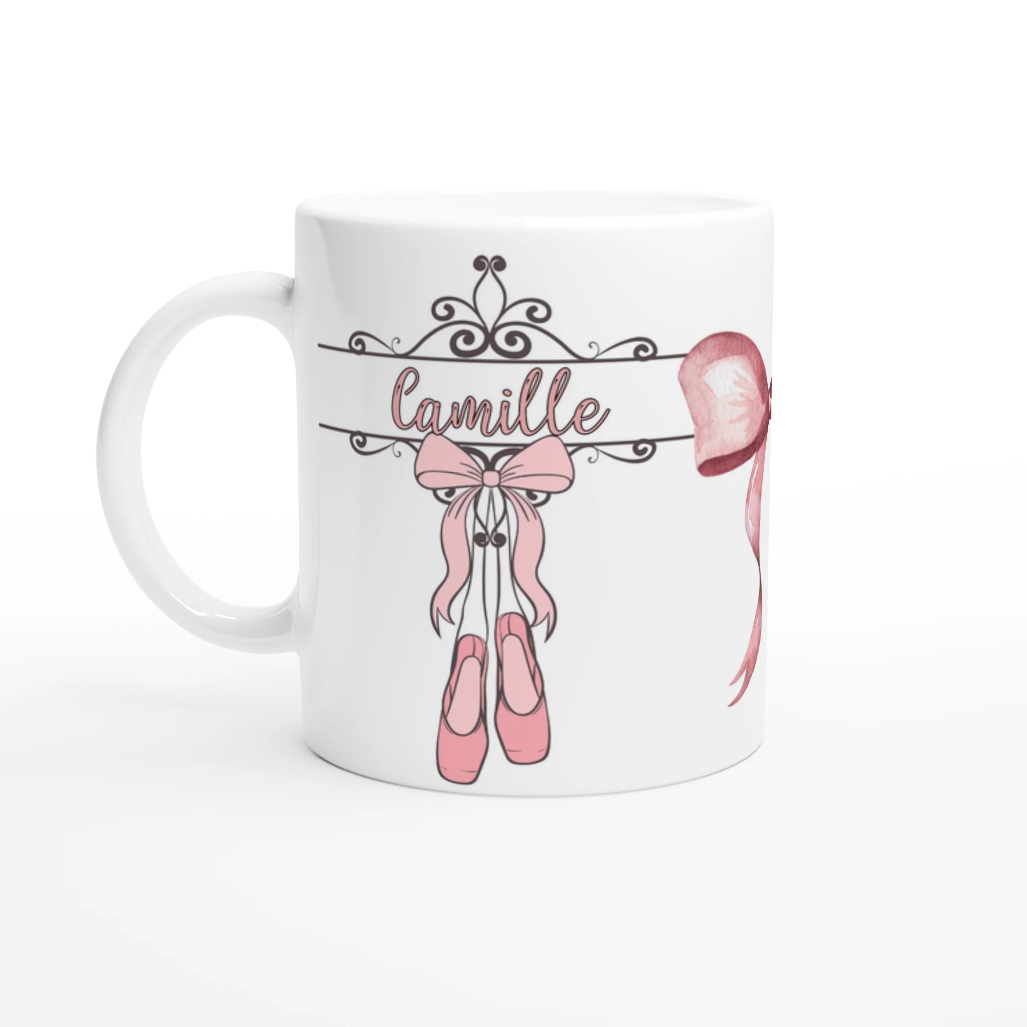 Mug personnalisable tout blanc avec prénom et illustration de pointes de danse classique, parfait comme cadeau unique pour les passionnés de ballet.