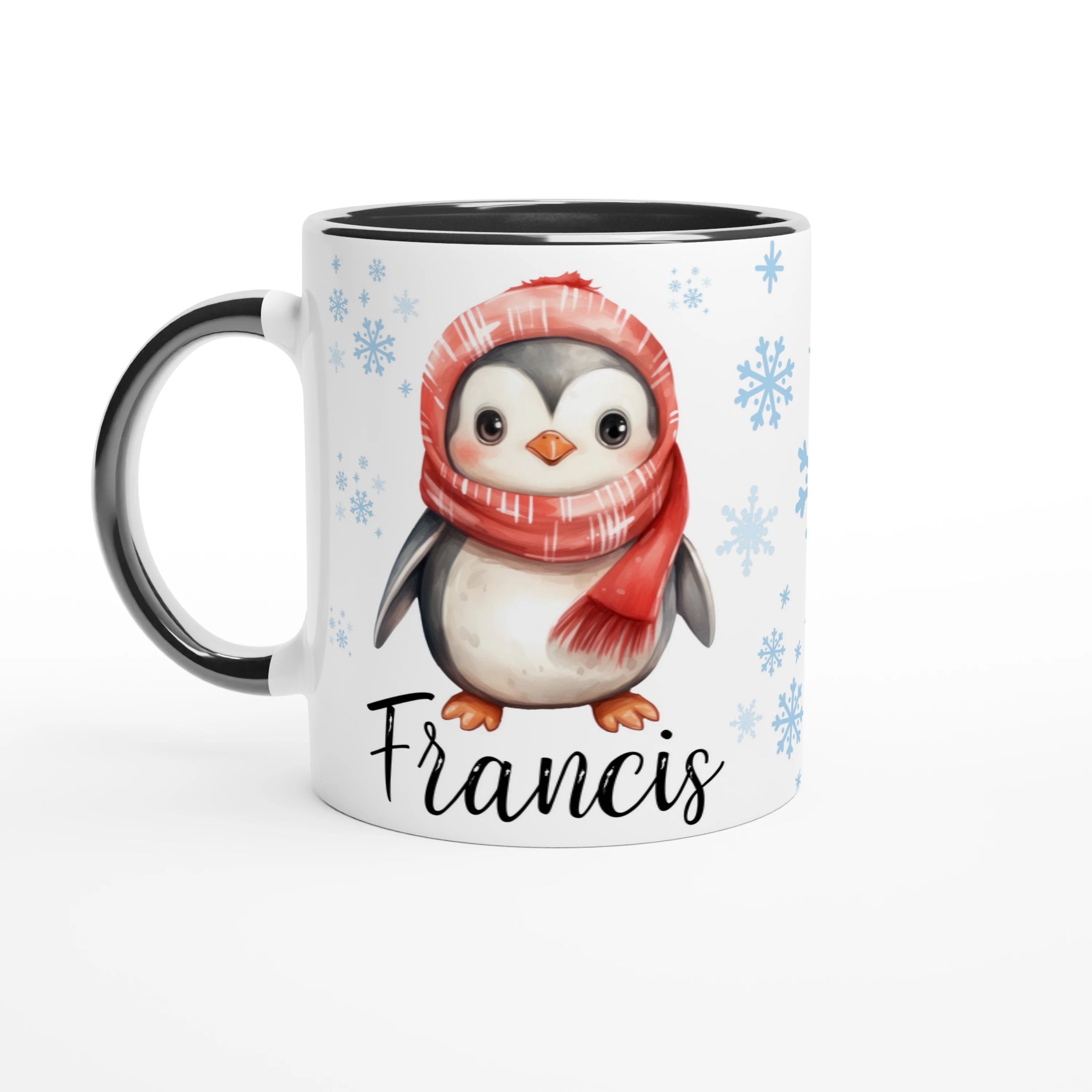 Tasse personnalisée avec un pingouin emmitouflé et des flocons de neige, intérieur noir, pour une touche élégante et hivernale.