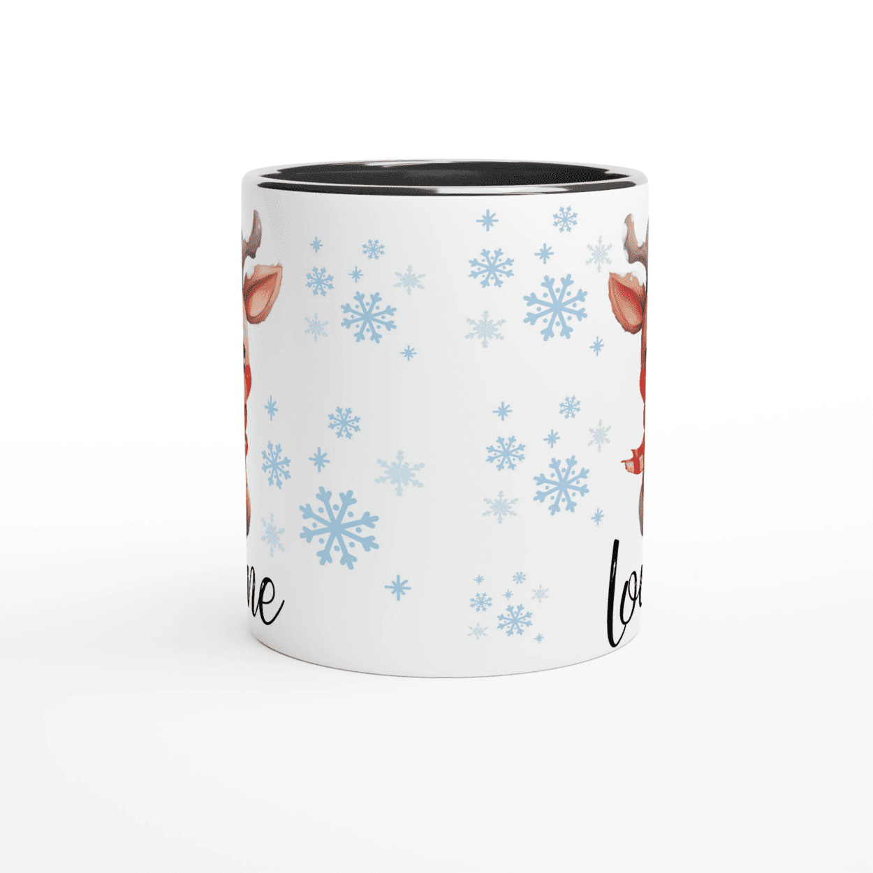 Mug prénom personnalisé avec renne, intérieur noir, idéal pour Noël et la déco hivernale.