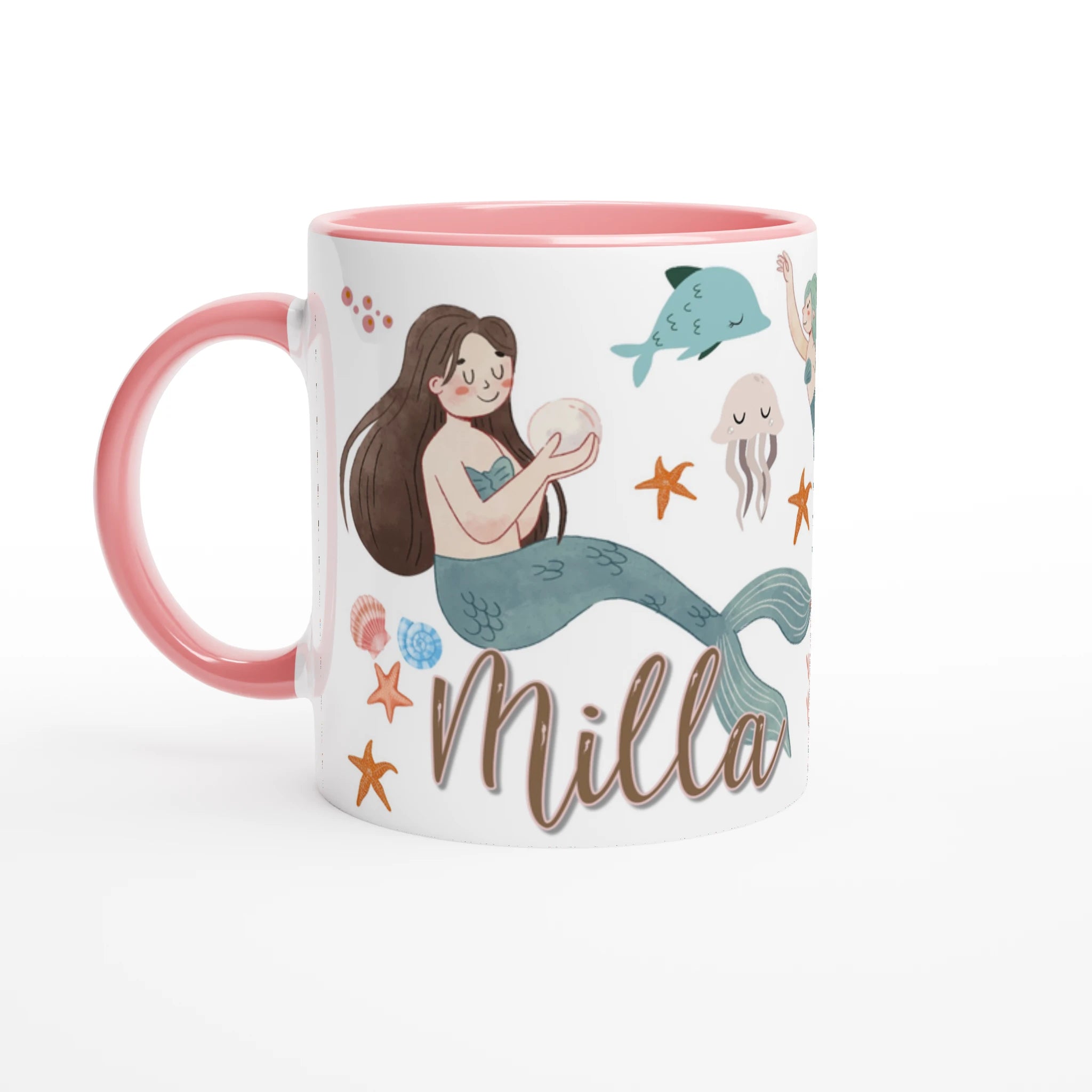 Tasse personnalisée avec motifs de sirènes aquarelle, coraux et étoiles de mer, intérieur rose, idéale pour un cadeau fille.