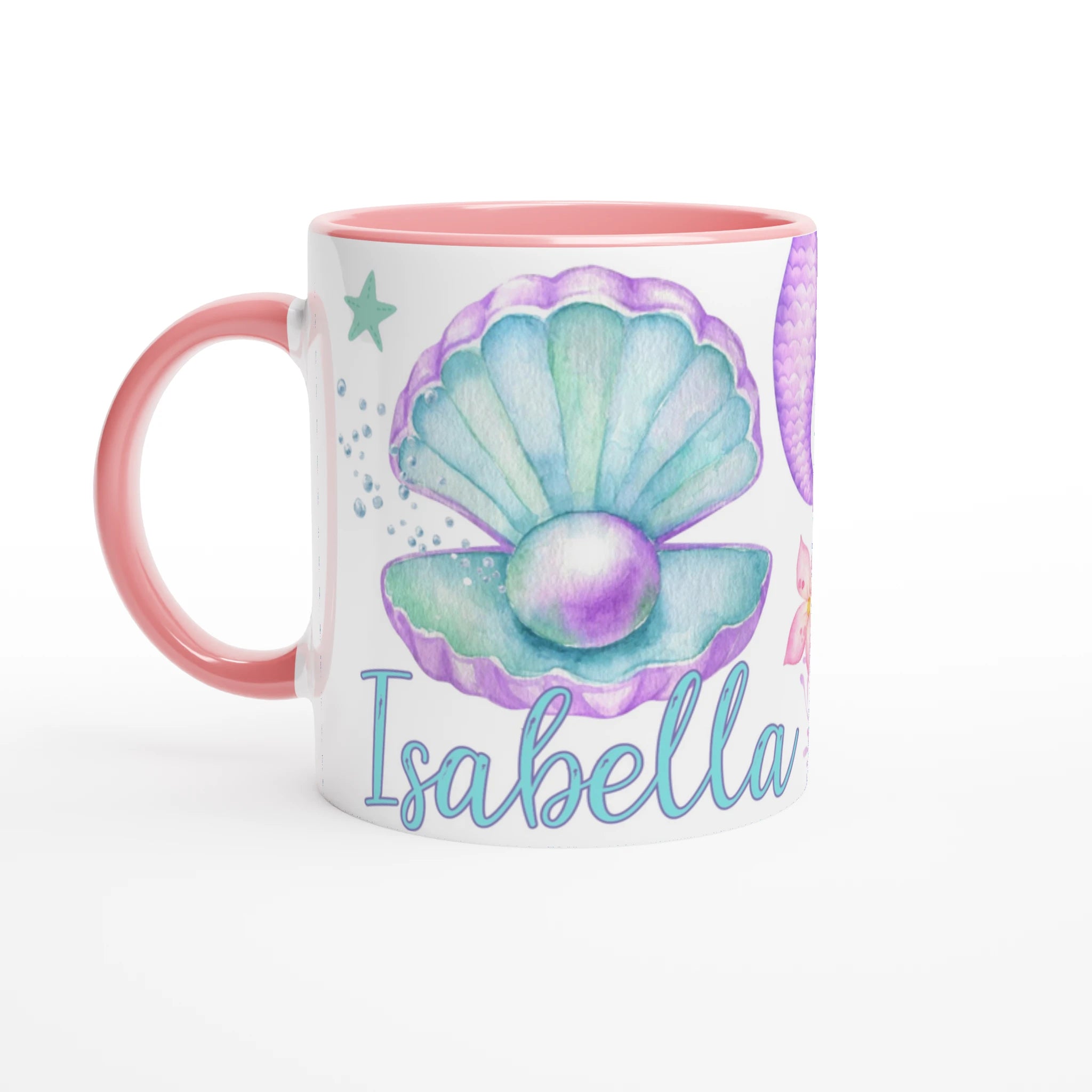 Tasse personnalisée avec motifs de sirène, coquillage et coraux bohème chic, intérieur rose, parfaite pour un cadeau fille élégant.