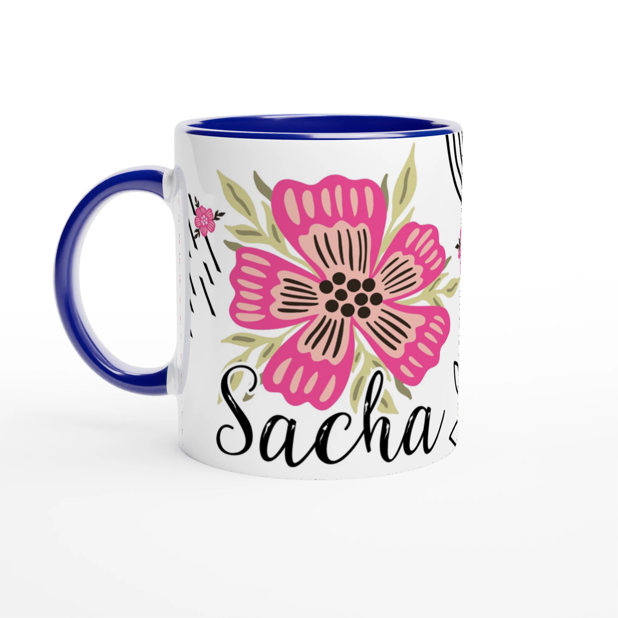 Mug prénom personnalisé avec fleurs bohèmes, intérieur bleu, style bohème chic pour enfant.