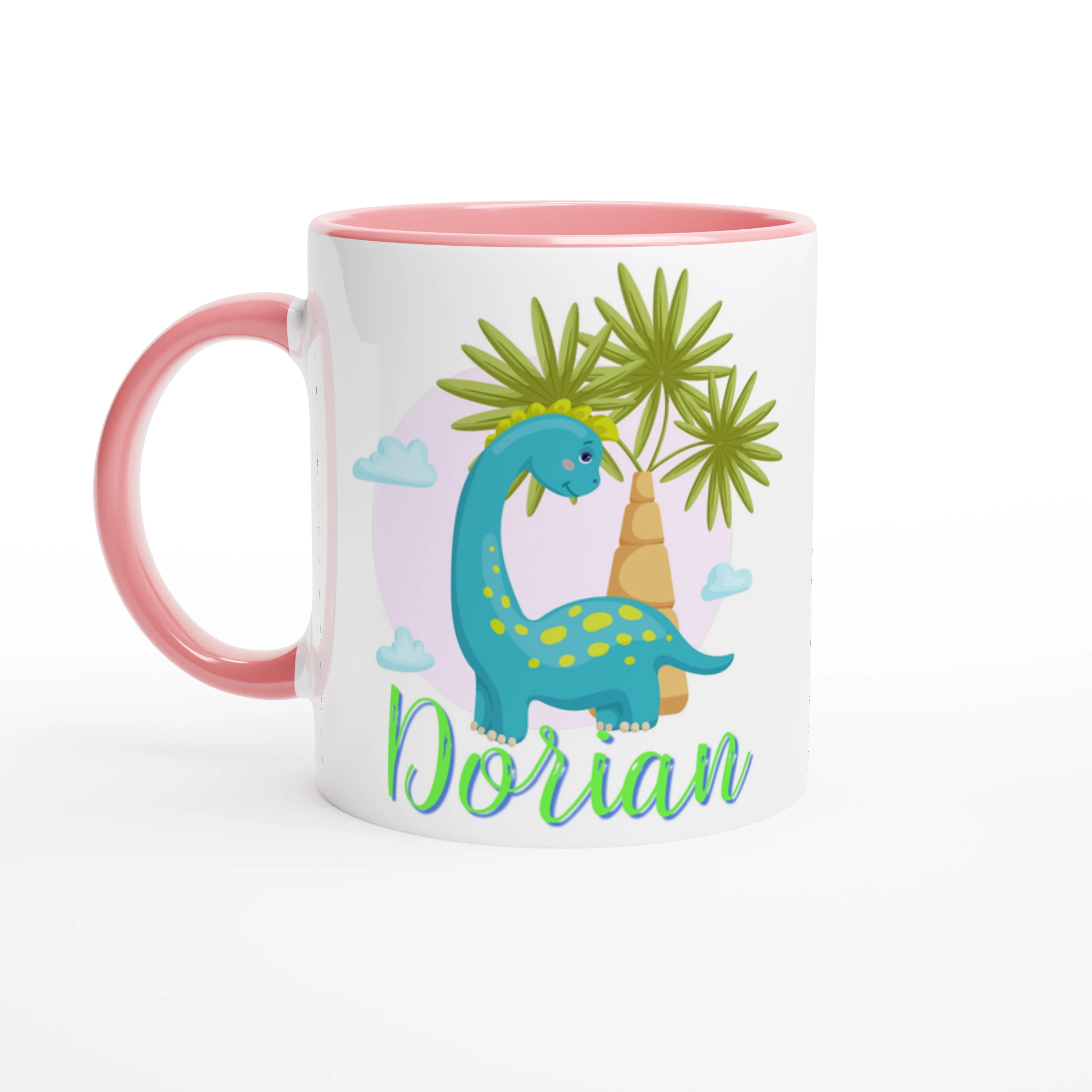 Mug personnalisé dinosaure bleu et prénom, intérieur rose, cadeau idéal pour une décoration ludique et enfantine.