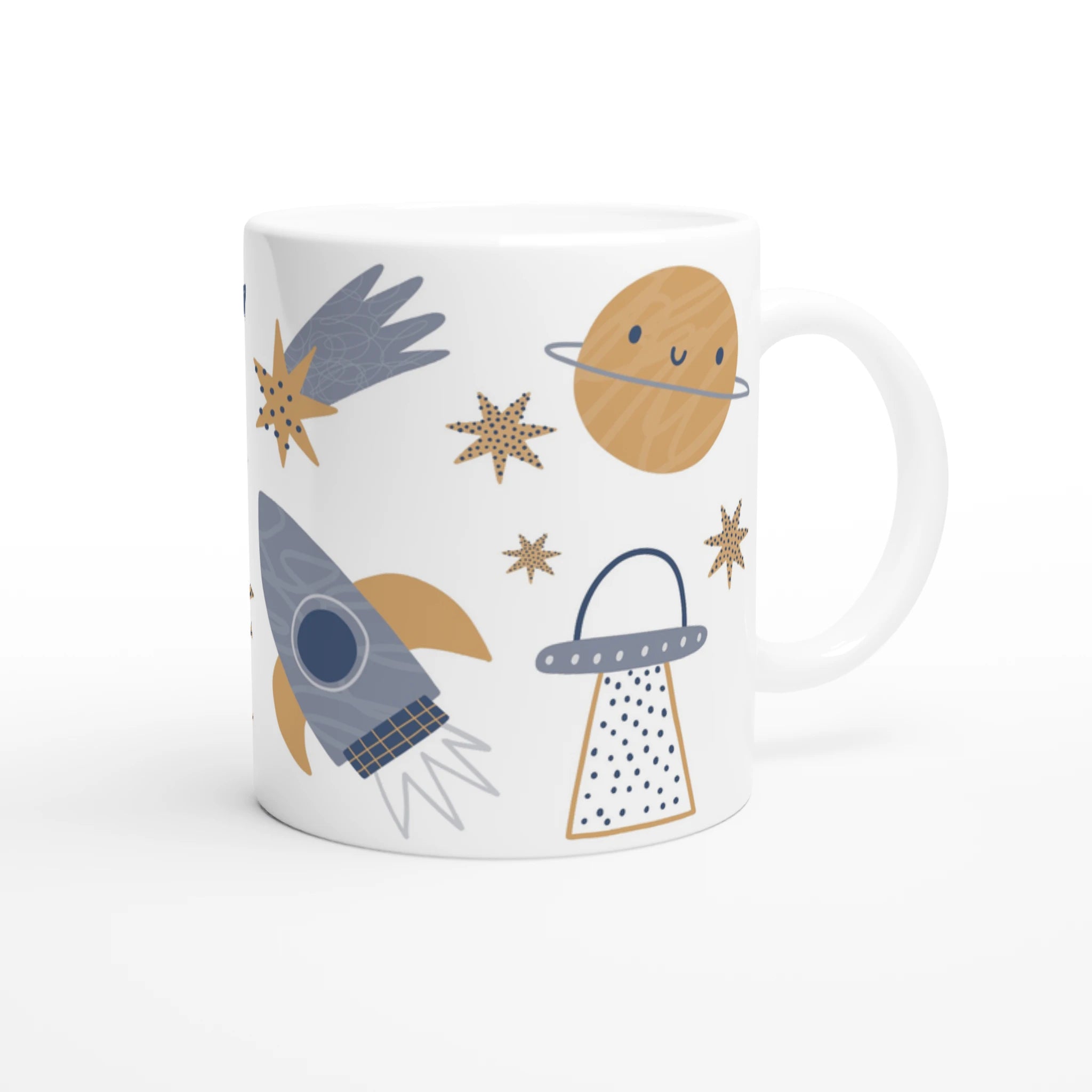 Mug personnalisé tout blanc avec fusée et planètes, parfait pour un cadeau enfant original et ludique.