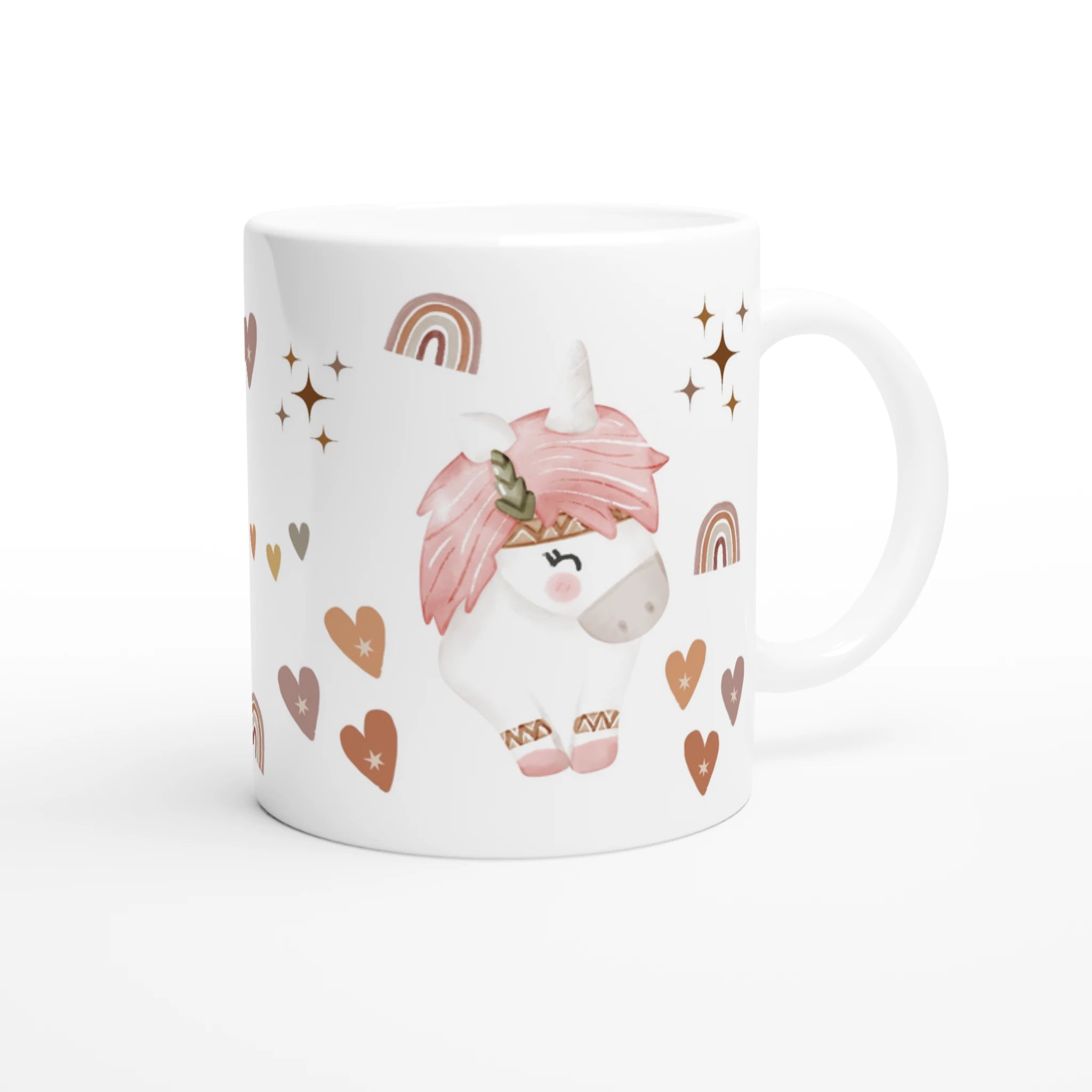 Mug personnalisé tout blanc avec licorne bohème et arc-en-ciel pastel, idéal pour un cadeau doux et féerique.