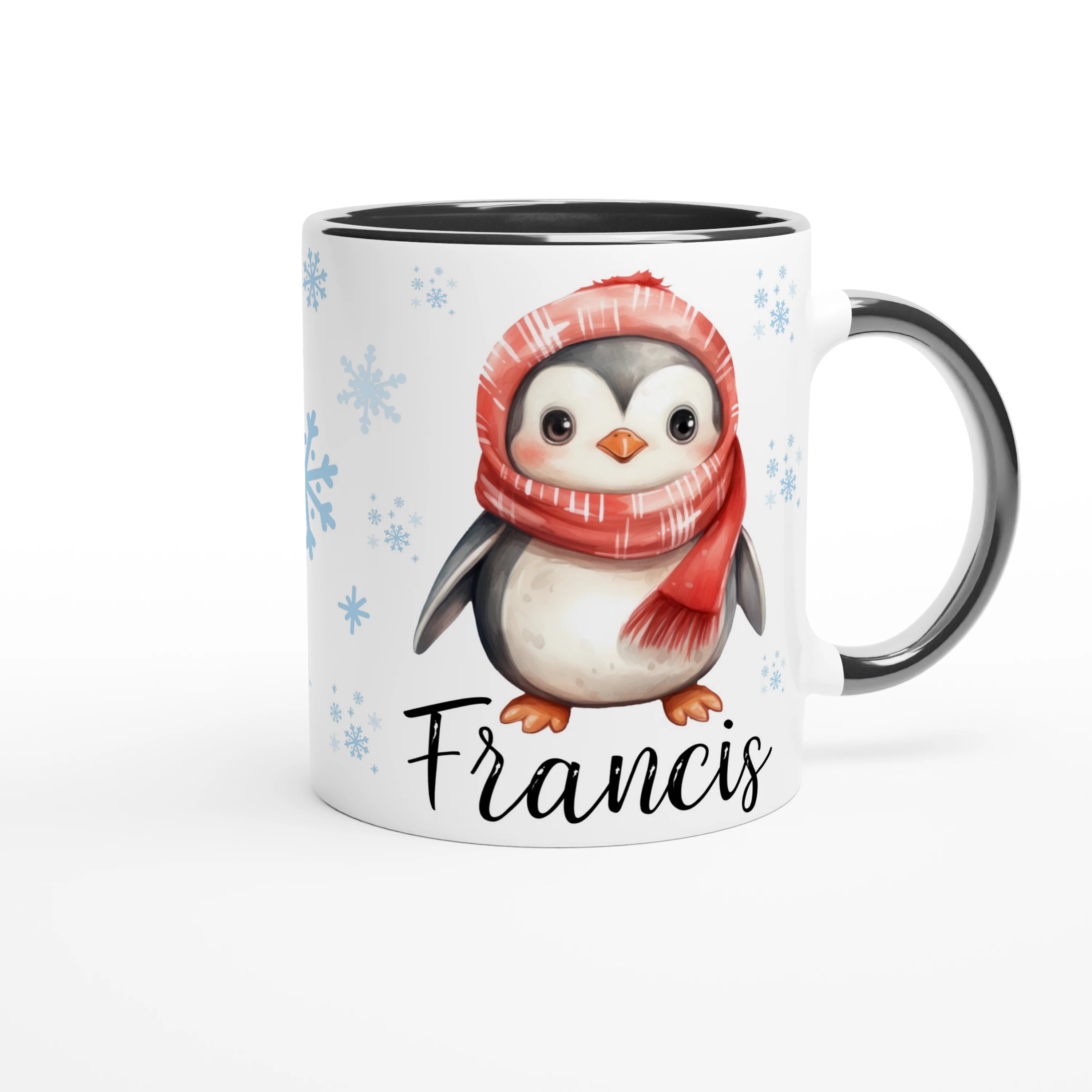 Tasse personnalisée avec un pingouin emmitouflé et des flocons de neige, intérieur noir, pour une touche élégante et hivernale.