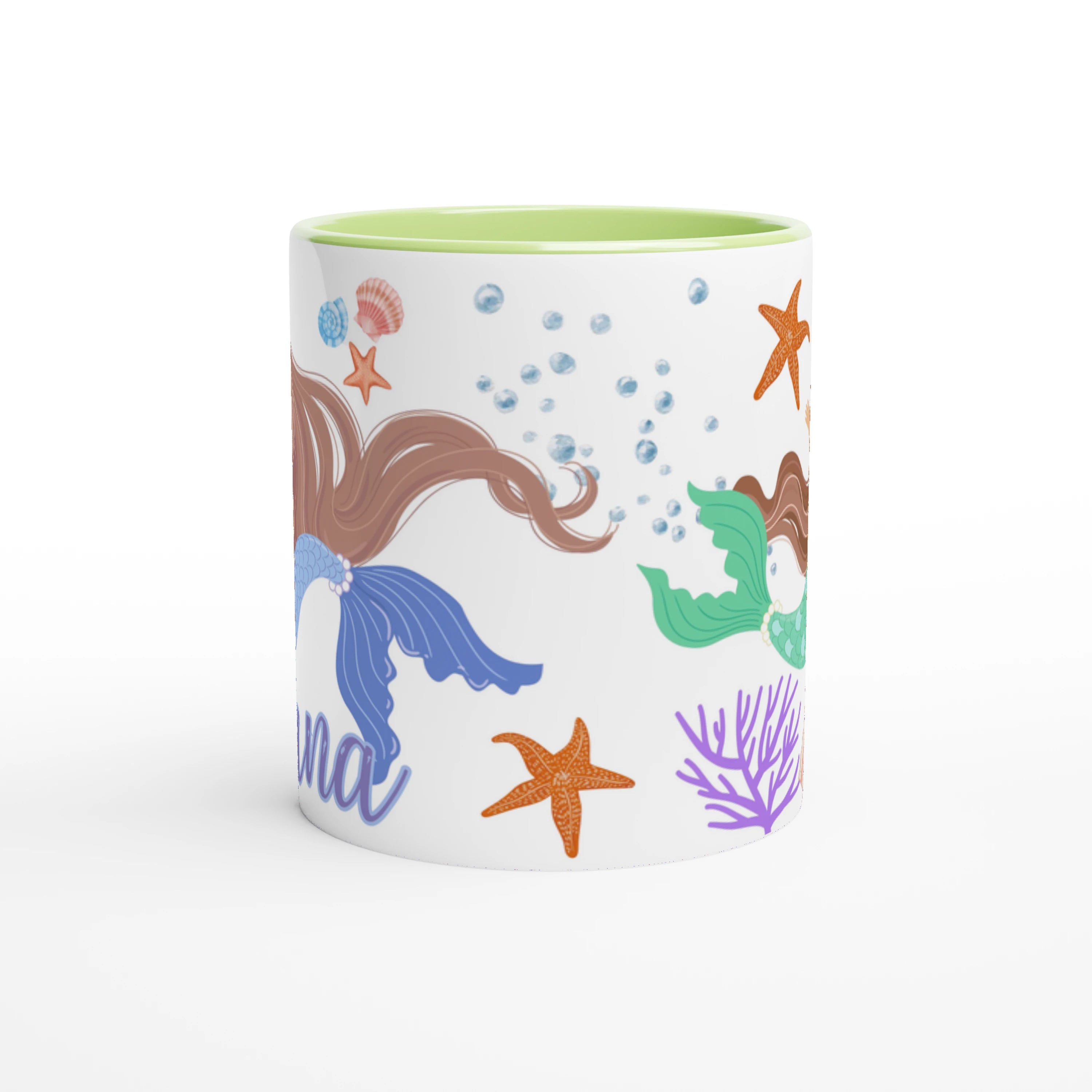 Tasse personnalisée avec décor de sirène princesse, coquillages et étoiles de mer, intérieur vert, idéale pour un cadeau coloré.