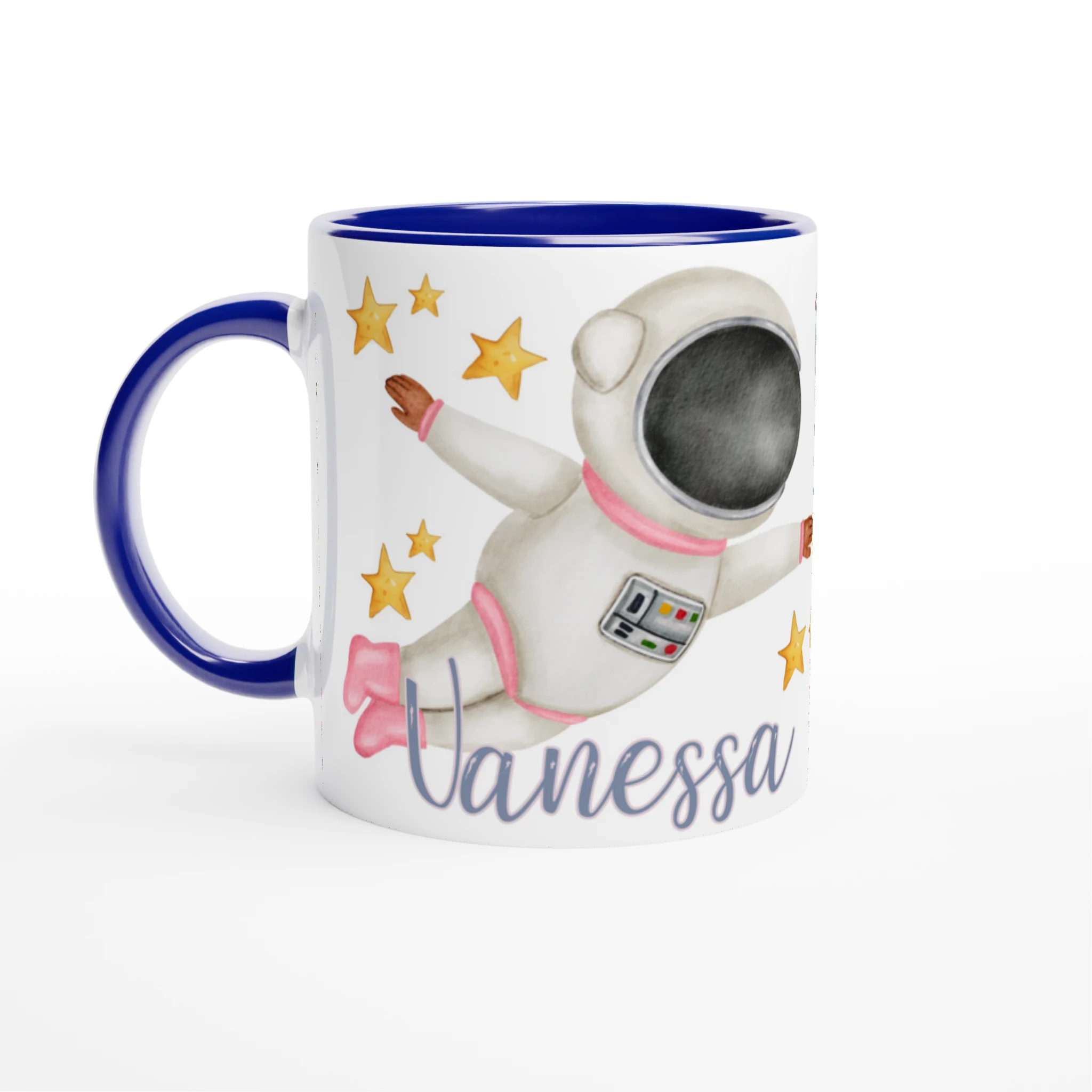 Mug personnalisé avec fusée et étoile filante, intérieur bleu, idéal pour un petit passionné du cosmos.