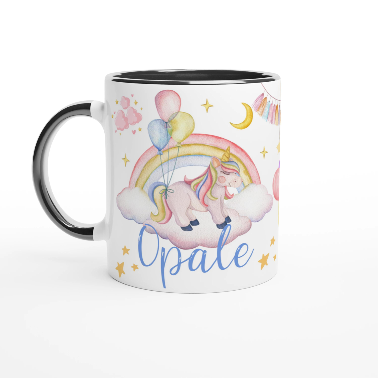 Mug personnalisé avec licorne rêveuse et décor étoilé, intérieur noir, pour une touche élégante et mystique.