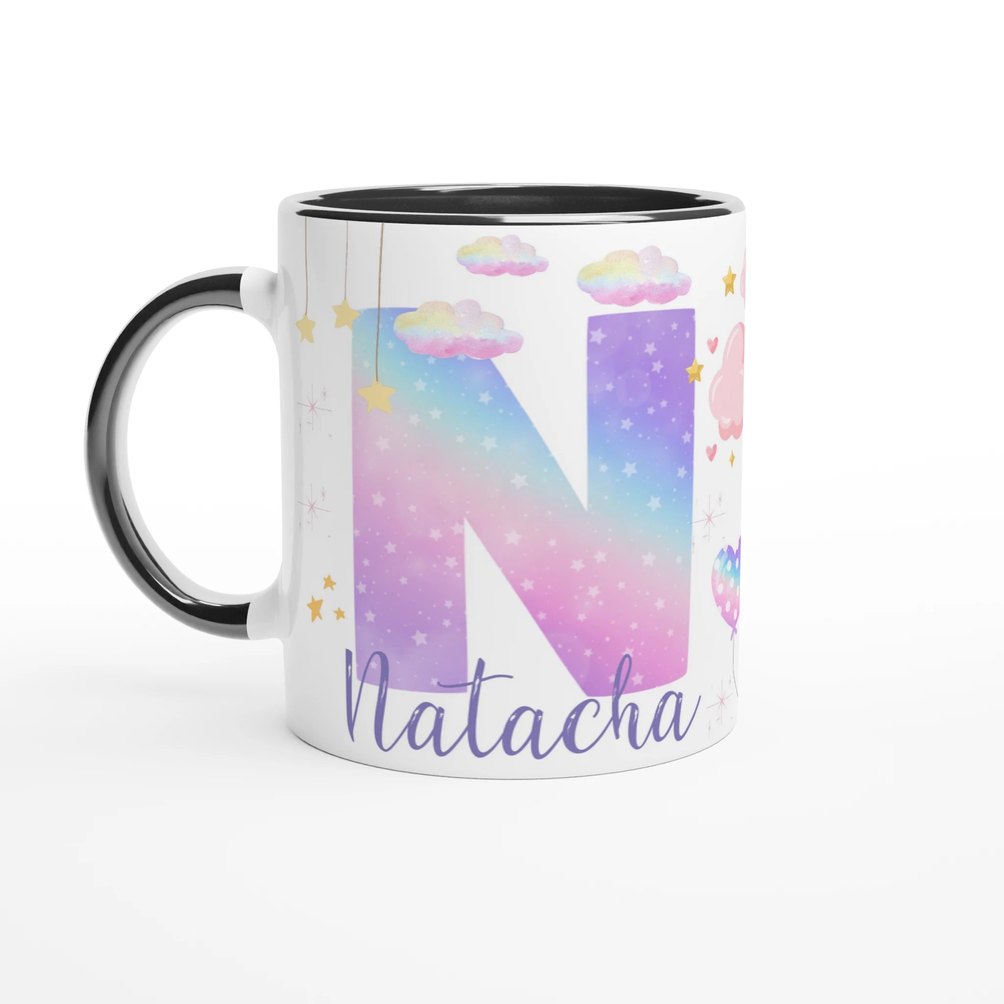 Mug personnalisé avec licorne céleste et décor étoilé, intérieur noir, pour une touche élégante et mystique.