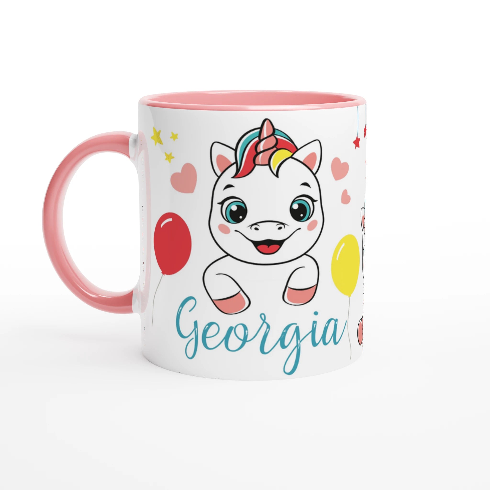 Tasse personnalisée avec licorne et cœurs flottants, intérieur rose, idéale pour un cadeau magique et tendre.
