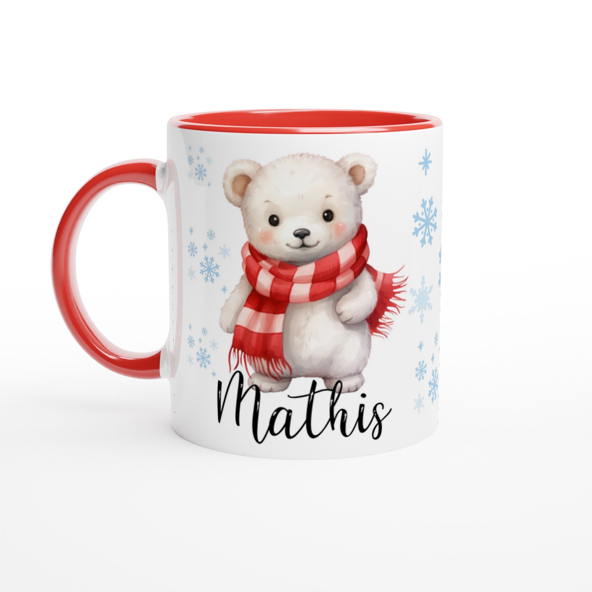 Mug personnalisé de Noël avec un ours polaire emmitouflé dans son écharpe, intérieur rouge, idéal pour une ambiance festive.