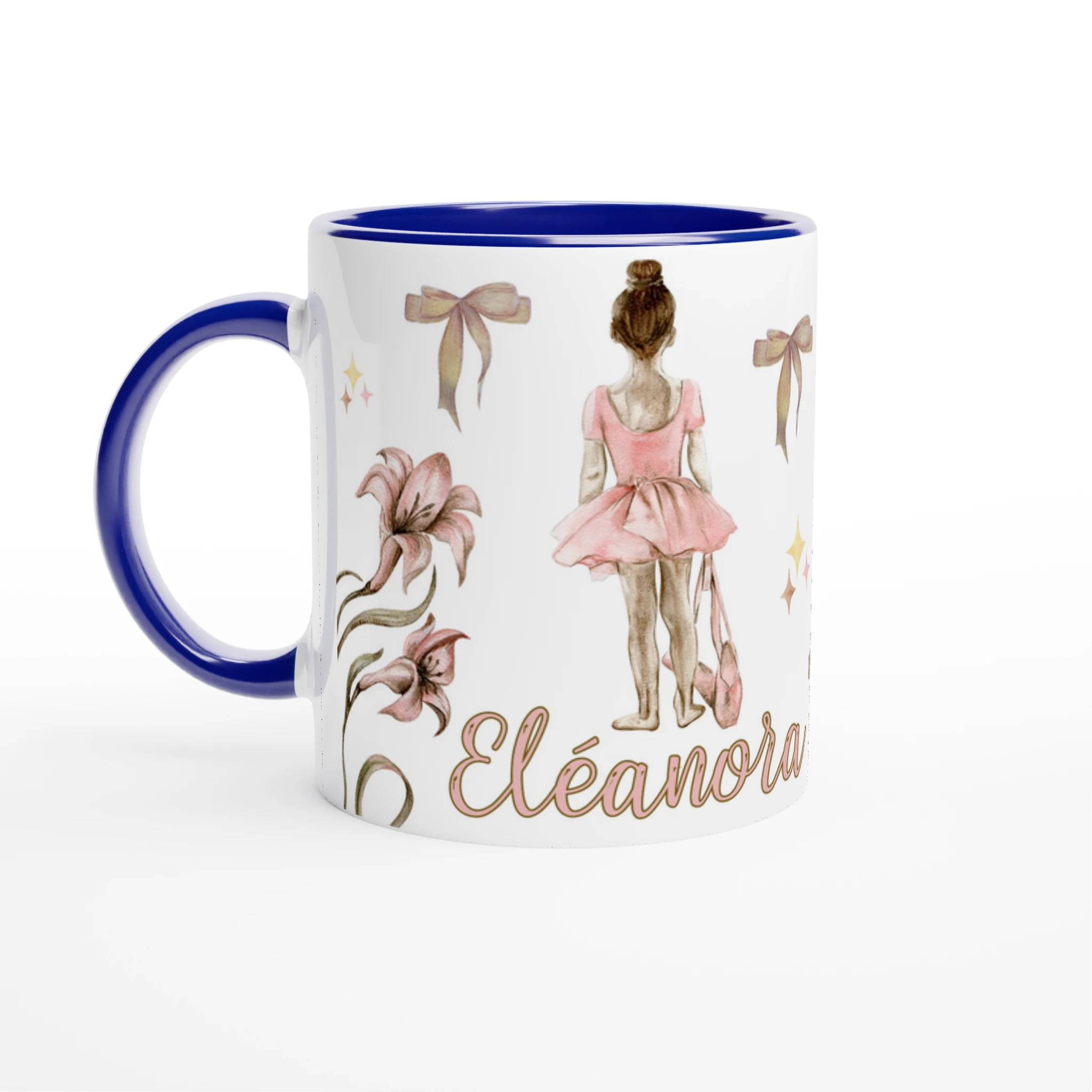 Mug personnalisé avec prénom, design danseuse et fleurs, intérieur bleu, idéal pour un cadeau unique pour enfant.