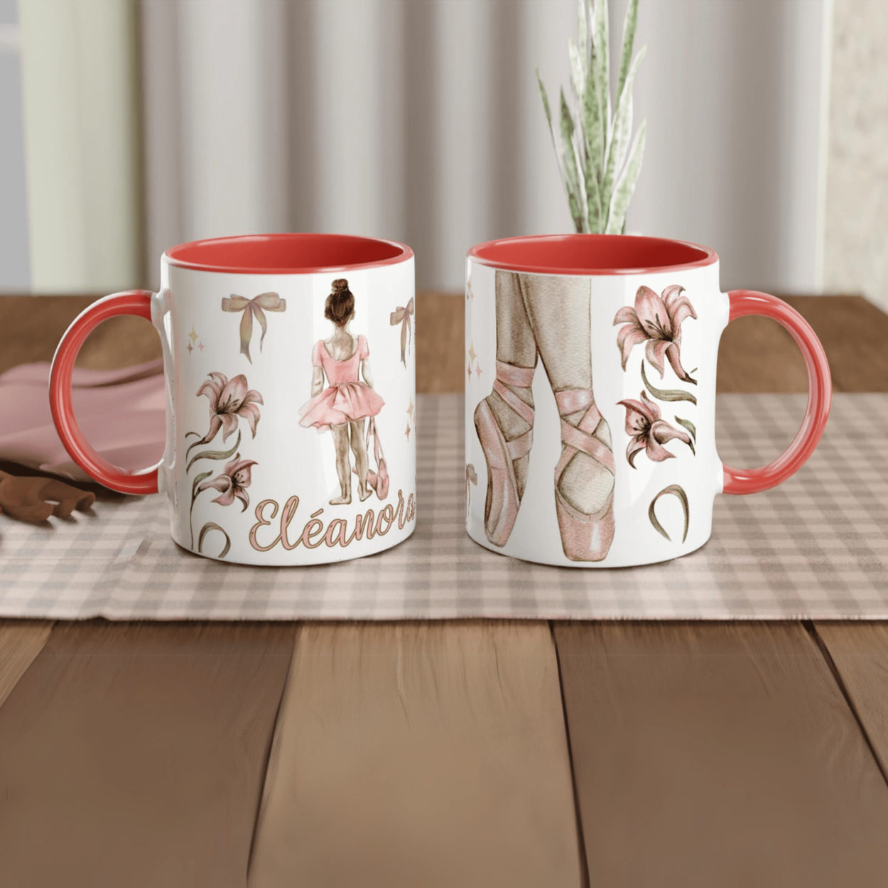 Tasse personnalisée avec prénom et illustration de danseuse en rose avec fleurs, intérieur rouge, idéale pour une petite passionnée de danse.