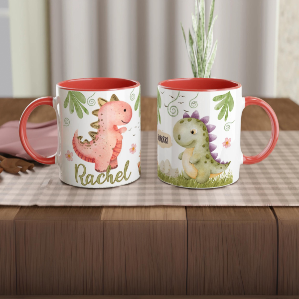 Mug avec prénom et motif dinosaure, intérieur rouge, cadeau ludique pour enfant.