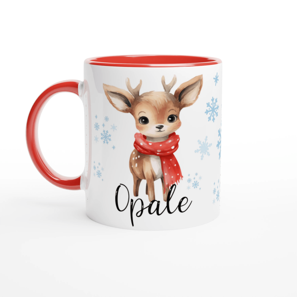 Mug prénom enfant avec renne, intérieur rouge, design hivernal idéal pour cadeau de Noël.