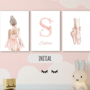 Affiche artistique de ballerine en tutu rose pour une décoration élégante de chambre de fillette.
