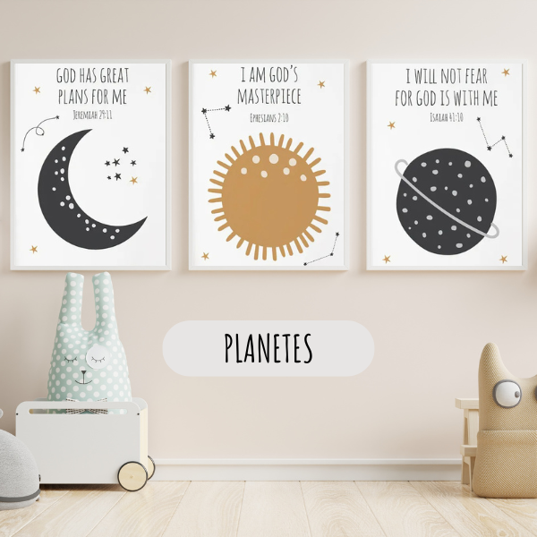 Lot de 3 affiches murales sur l’univers, comprenant un soleil, une lune et une planète, pour une décoration d’enfant sur le thème spatial