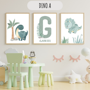 Affiches personnalisées dinosaures en vert sauge, imprimées sur toile coton canvas, parfaites pour une décoration murale chambre bébé ou enfant.