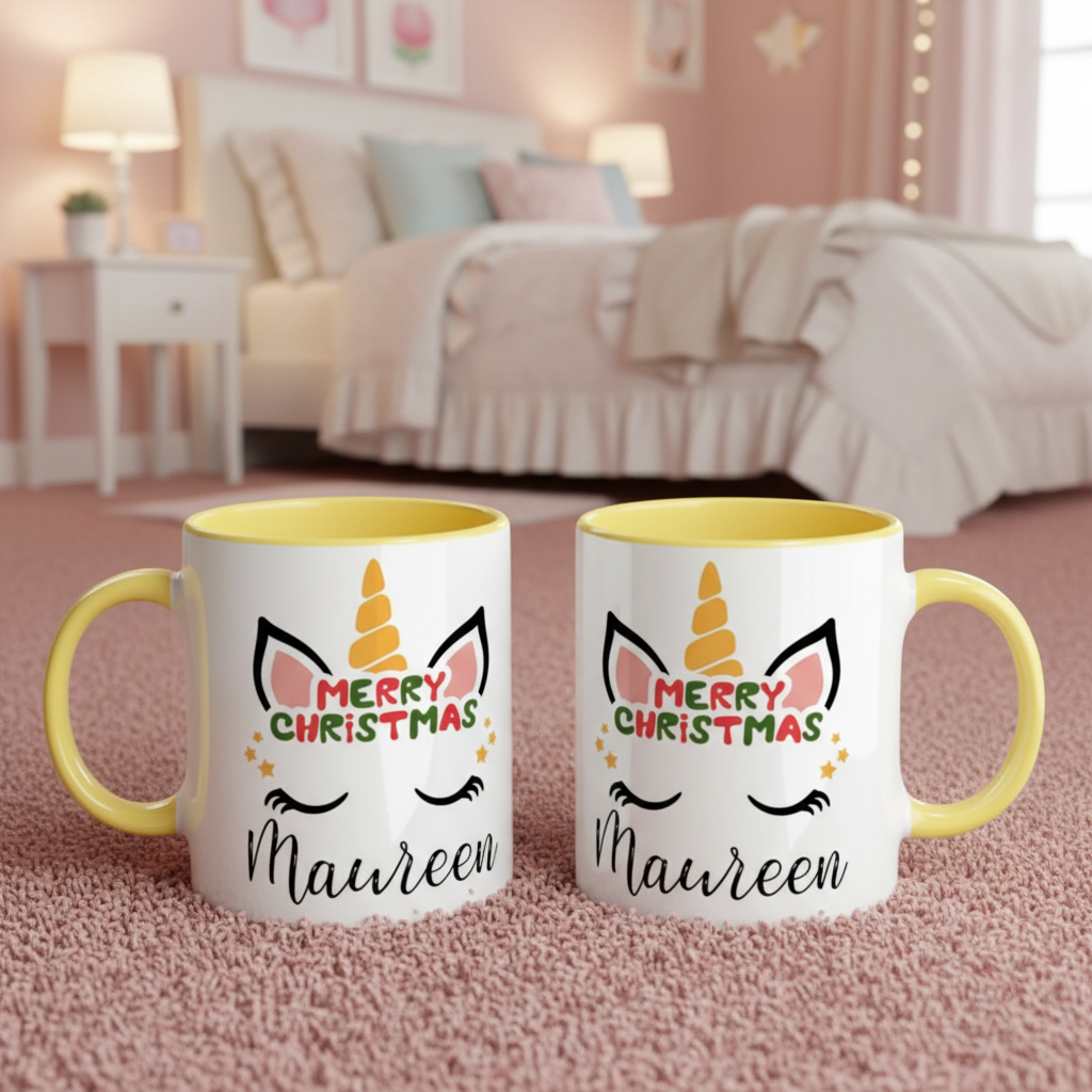 tasse licorne de Noël avec anse jaune et design merry christmas