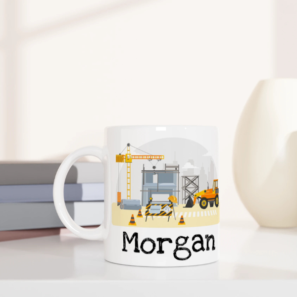 Mug personnalisé tout blanc avec chantier de construction et panneau "Under Construction", parfait pour un cadeau amusant et original.