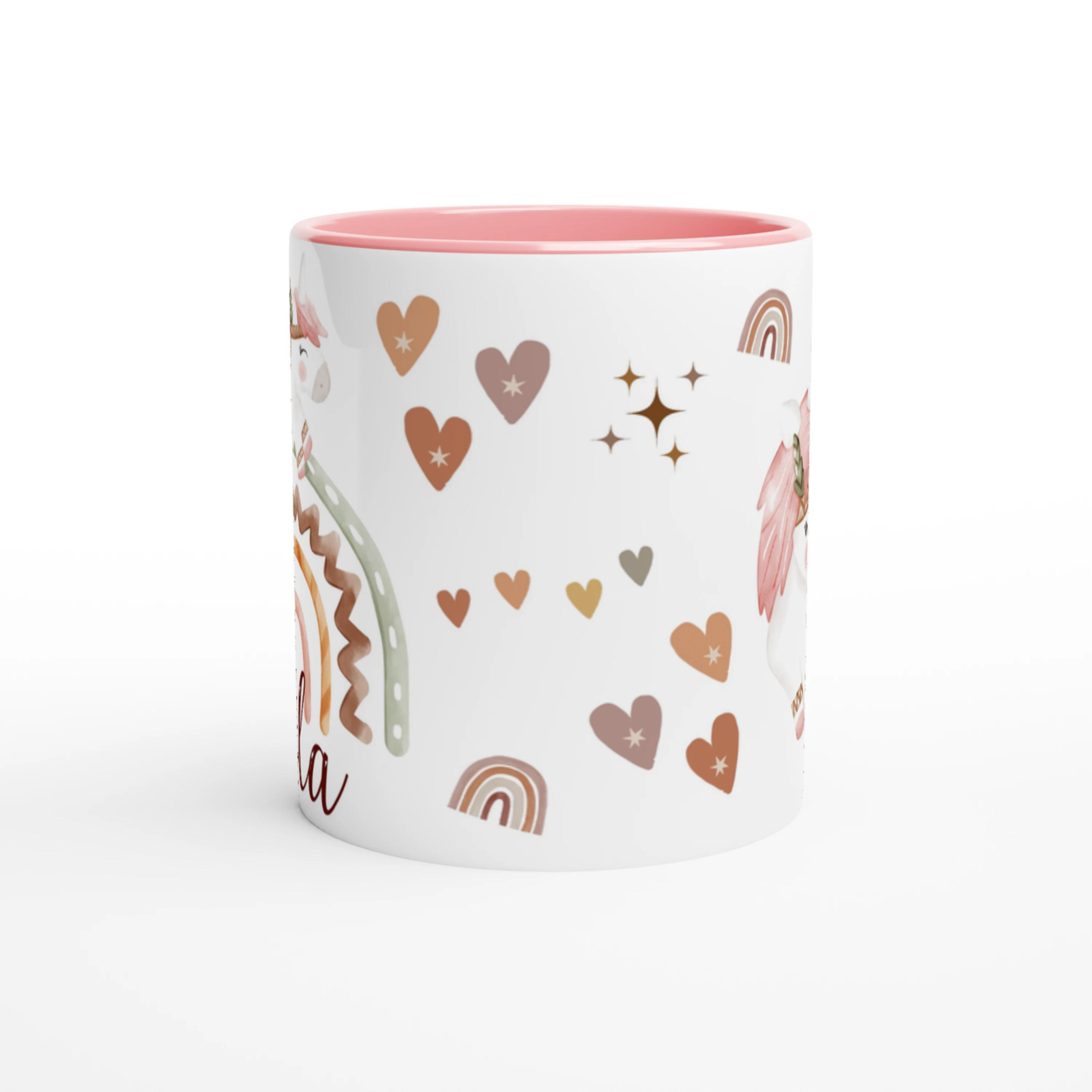 Tasse personnalisée avec licorne et arc-en-ciel beige et rose, intérieur rose, idéale pour un cadeau tendre et magique.