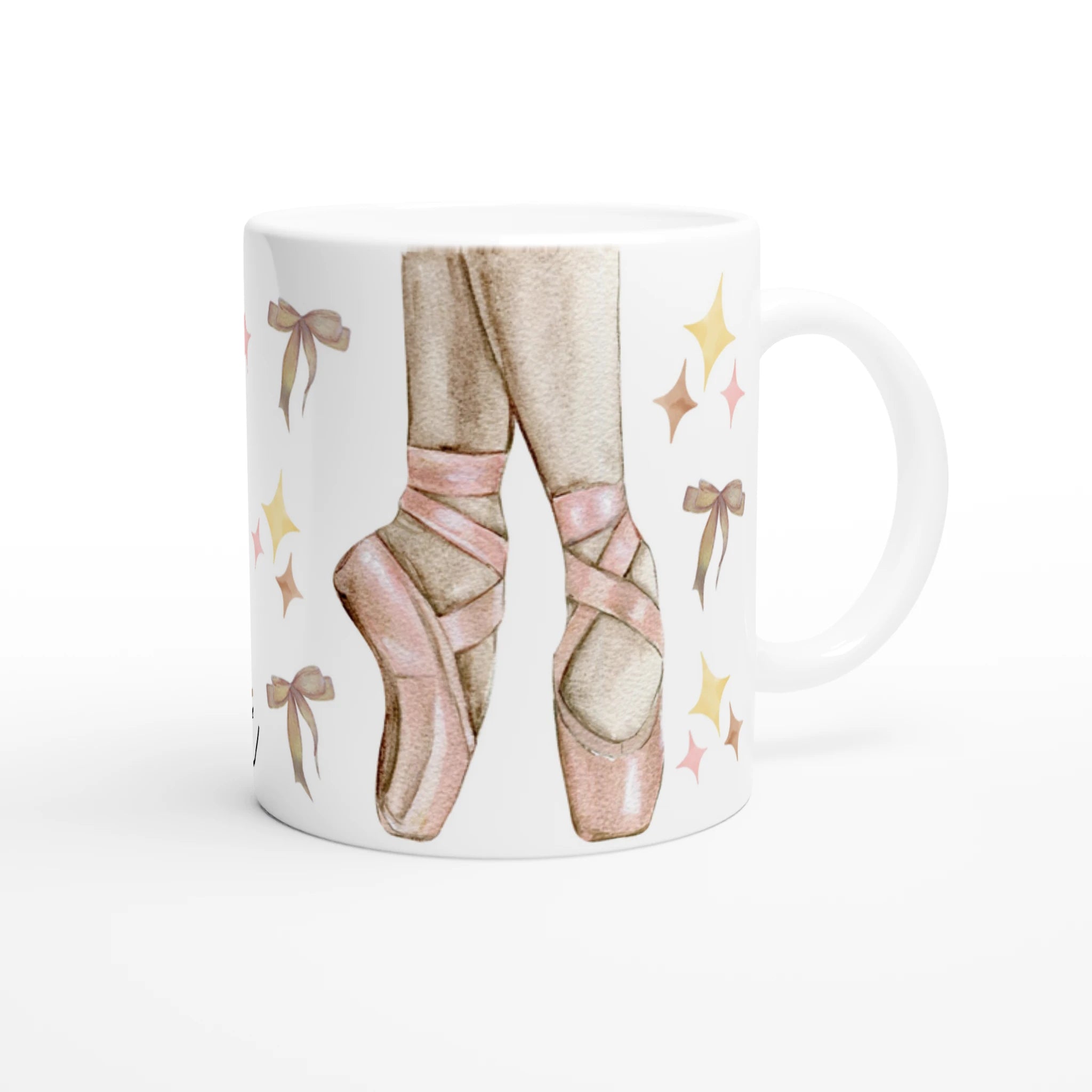 Mug personnalisable tout blanc avec prénom, illustration de ballerine et pointes de danse classique, parfait comme cadeau pour une petite danseuse.