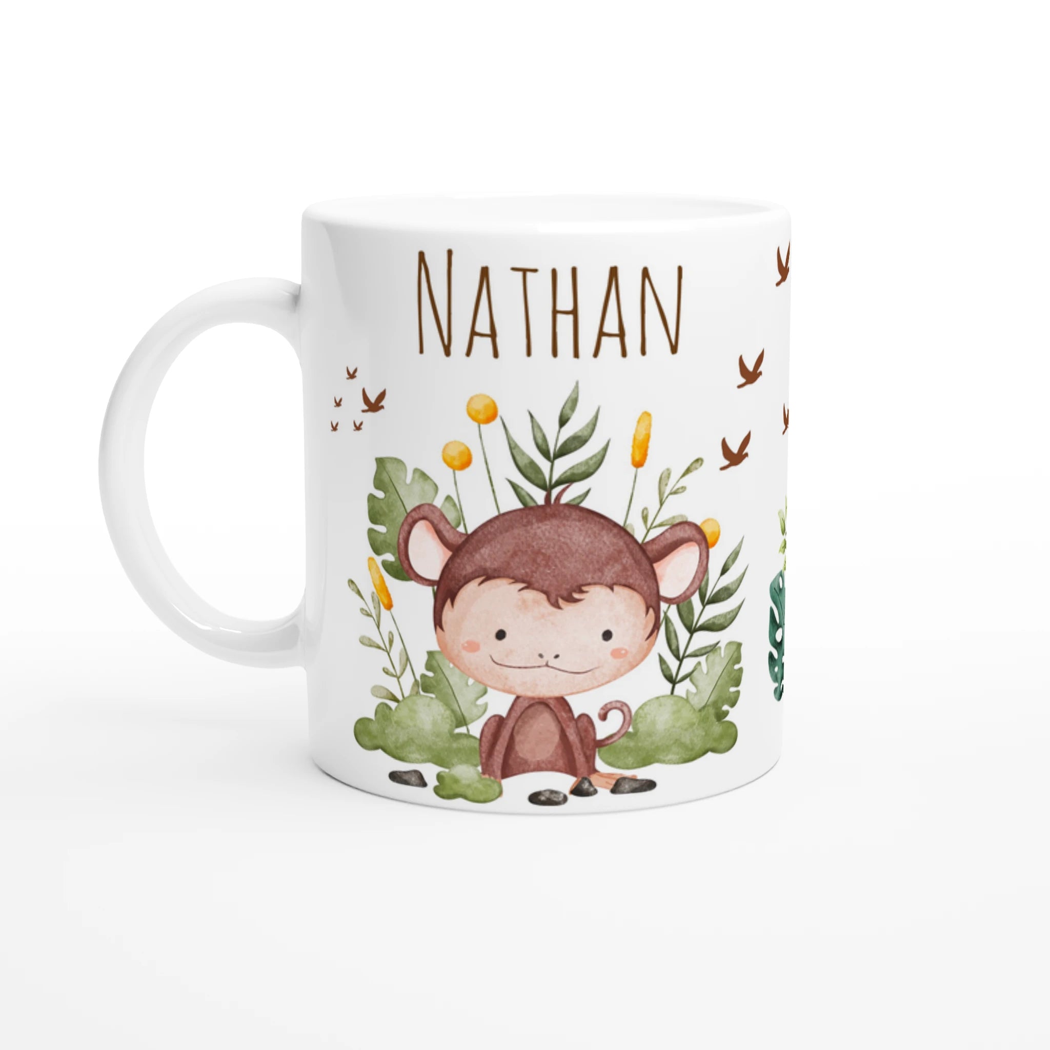 Mug personnalisé tout blanc avec un petit singe adorable et ses amis de la savane, parfait pour un cadeau original et ludique.